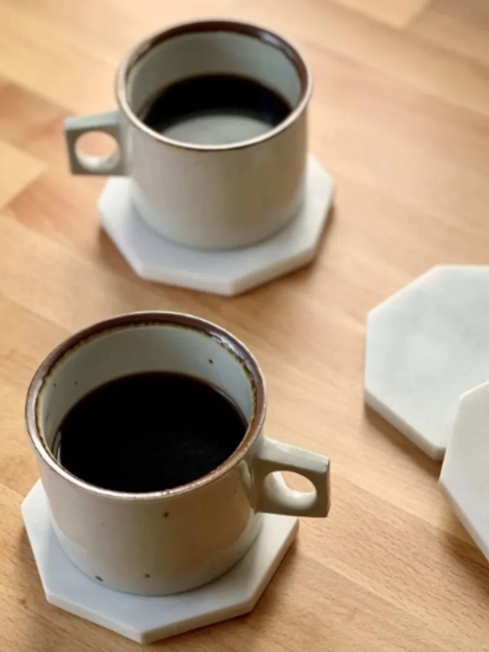 NEW Zeal Living Artisan White Marble Coasters Set of 4